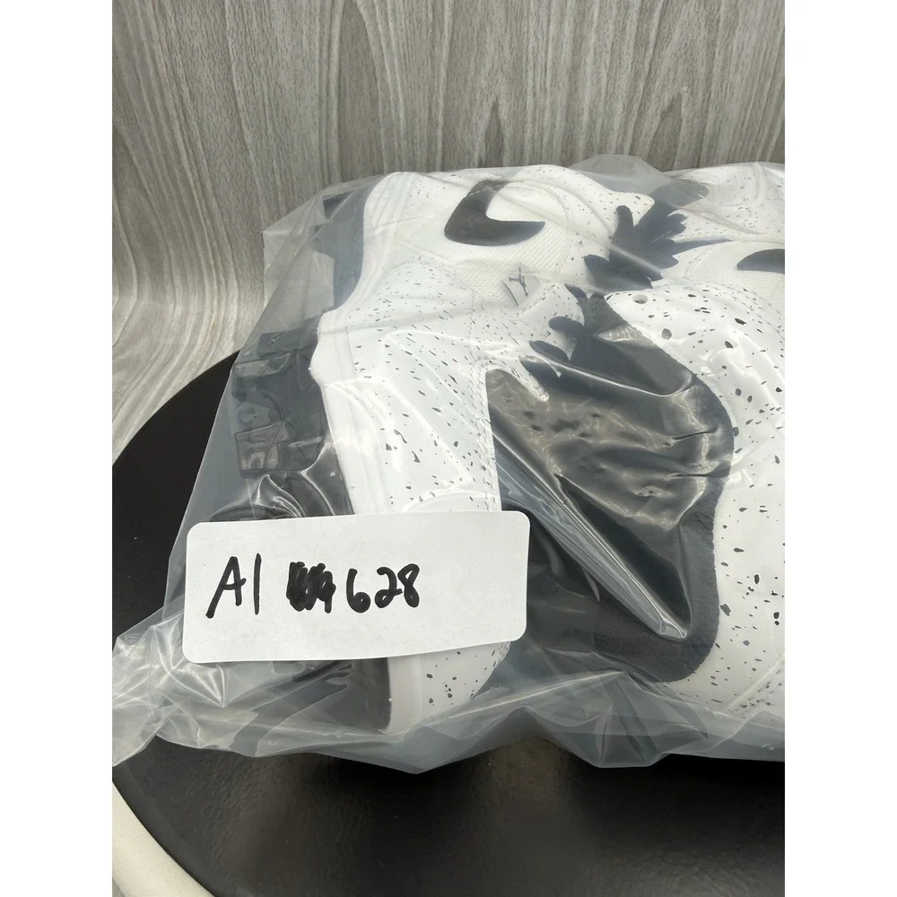 Jordan Stadium 90 Low TD Mens Size 7.5 White Speckle Football Cleats HQ0210-100